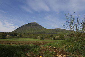Petite promenade au sommet du Puy de Dme un lendemain d'orage 