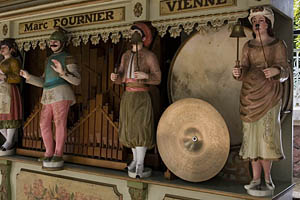 Runion d'orgues de Barbarie qui a lieu tous les deux ans  Vichy le week-end du 15 aot